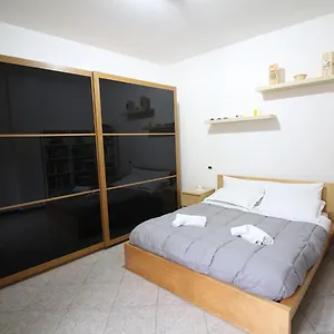 Cozy In The Heart Of Appartamento